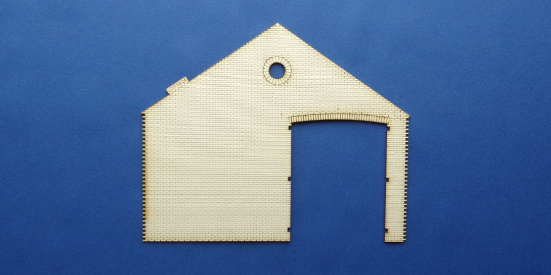 LCC 04-24 OO gauge goods shed door panel - right Right side track doorway for goods sheds.